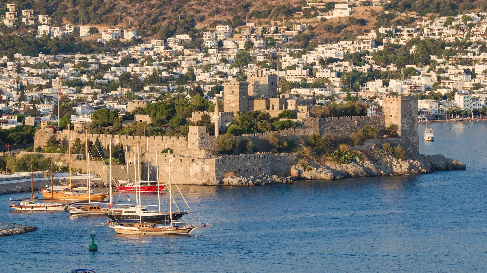 De Marmaris à Bodrum : distance, itinéraire en voiture et ferry de Datça